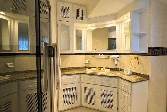 Fares Turis Hotel Уругуаяна Екстериор снимка