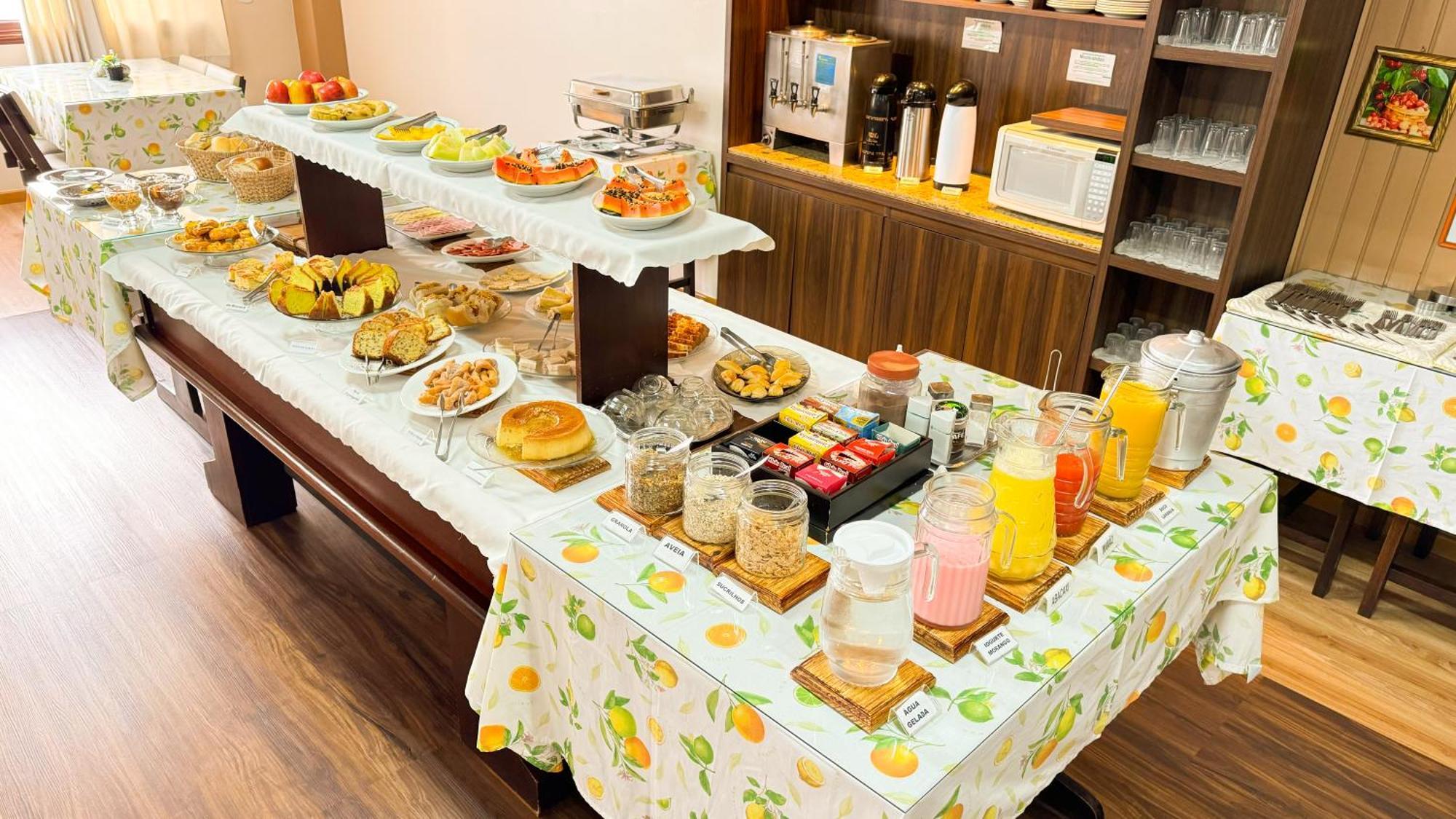 Fares Turis Hotel Уругуаяна Екстериор снимка