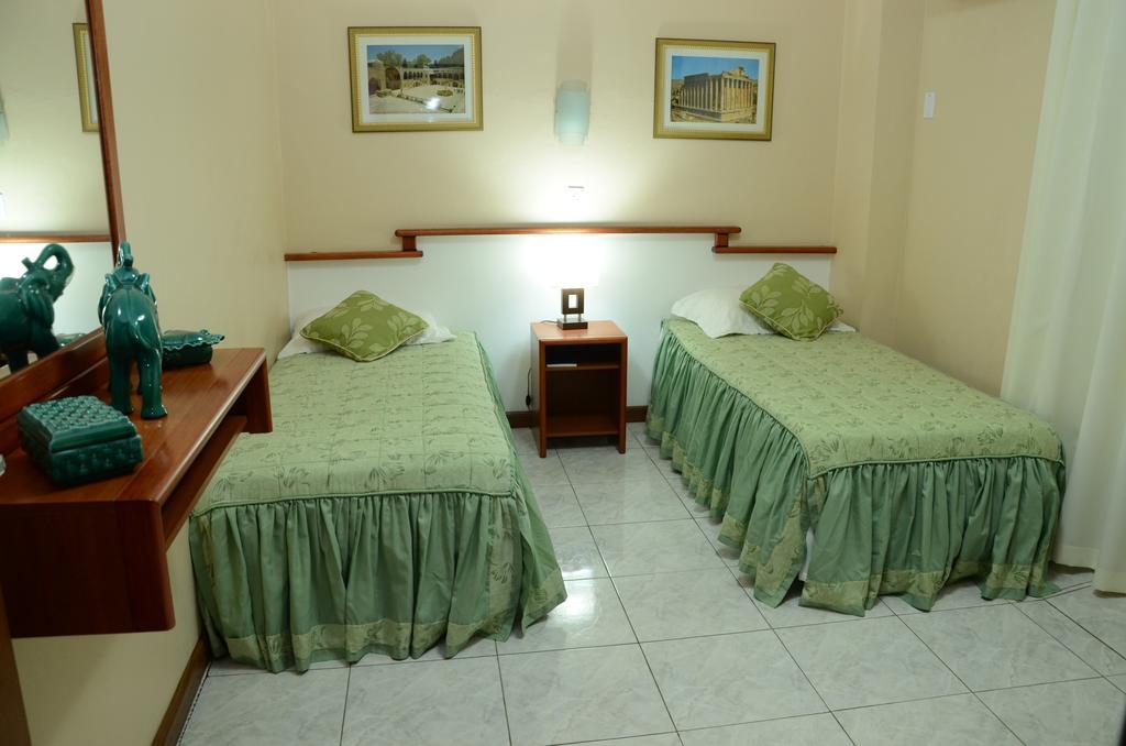 Fares Turis Hotel Уругуаяна Екстериор снимка