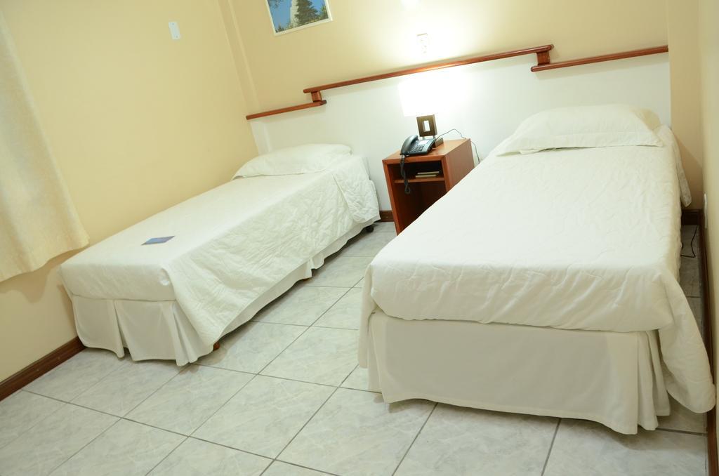 Fares Turis Hotel Уругуаяна Екстериор снимка